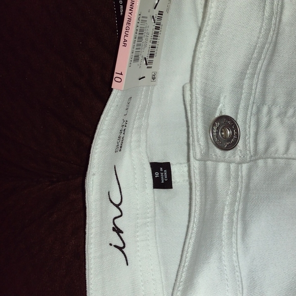 INC White Crop mid rise size 10 - Picture 2 of 5